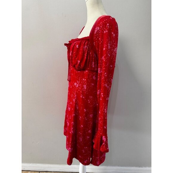 FREE PEOPLE Bell Sleeve Floral Mini Peasant Dress Size large new - Picture 8 of 8